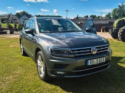 Gebraucht VW Tiguan Highline 150 PS (110 kW) 2020 Grau SUV