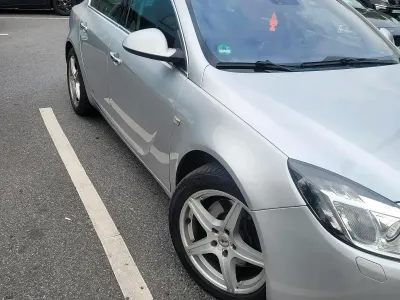 Gebraucht Opel Insignia 260 PS (191 kW) 2008 Weiß Limousine