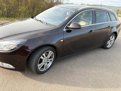 Gebraucht Opel Insignia 160 PS (117 kW) 2011 Braun Kombi