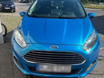 Gebraucht Ford Fiesta SYNC Edition 101 PS (74 kW) 2014 Blau Kleinwagen