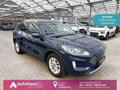 Używany Ford Kuga Titanium 150 KM (110 kW) 2022 Niebieski SUV