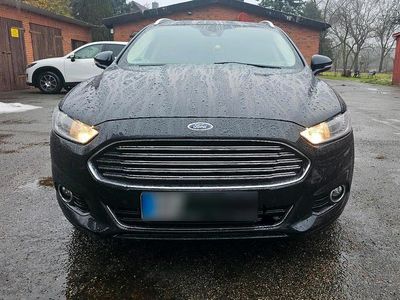 Gebraucht Ford Mondeo 150 PS (110 kW) 2016 Schwarz Kombi