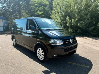 Gebraucht VW Multivan Team 179 PS (131 kW) 2010 Schwarz Van / Kleinbus
