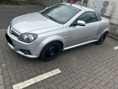 Second-hand Opel Tigra 125 CP (91 kW) 2005 Gri Cabrio