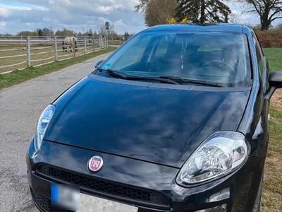 Gebraucht Fiat Punto 69 PS (50 kW) 2018 Schwarz Kleinwagen