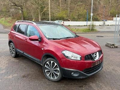 Gebraucht Nissan Qashqai +2 150 PS (110 kW) 2011 Rot SUV