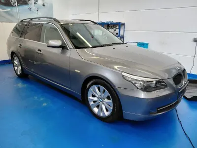 Gebraucht BMW 520 Advantage 177 PS (130 kW) 2009 Grau Kombi