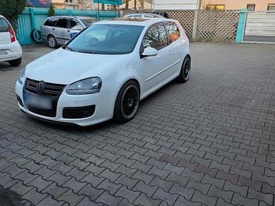 Usata VW Golf V GT 105 CV (77 kW) 2007 Bianco Berlina
