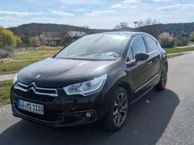 Gebraucht Citroën DS4 Sport Chic 163 PS (119 kW) 2013 Schwarz Kleinwagen