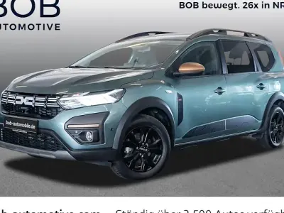 Gebraucht Dacia Jogger Extreme 141 PS (103 kW) 2025 Grün Van / Kleinbus