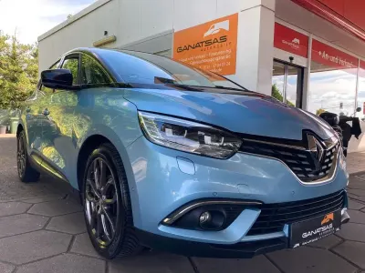 Gebraucht Renault Scenic E-Tech Bose Edition 132 PS (97 kW) 2017 Blau Van / Kleinbus