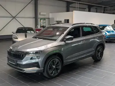 Gebraucht Skoda Karoq SportLine 190 PS (139 kW) 2023 Grau SUV