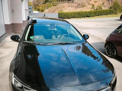 Gebraucht Opel Insignia Sport 165 PS (121 kW) 2018 Schwarz Kombi
