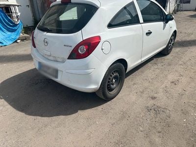 Usata Opel Corsa 70 CV (51 kW) 2011 Bianco Utilitaria
