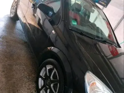 Gebraucht Opel Astra 105 PS (77 kW) 2007 Schwarz Kombi