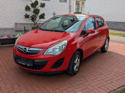 Usata Opel Corsa Innovation 69 CV (50 kW) 2011 Rosso Utilitaria