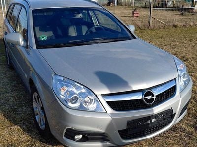 Gebraucht Opel Vectra 140 PS (102 kW) 2008 Silber Kombi