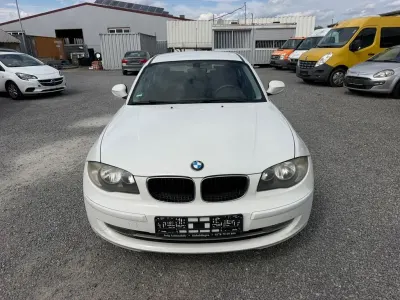 Gebraucht BMW 116 122 PS (89 kW) 2009 Weiß Kleinwagen