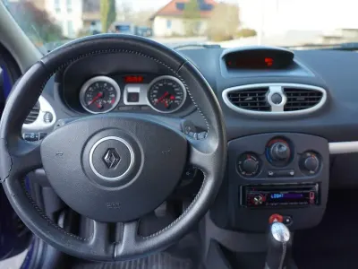 Gebraucht Renault Clio GrandTour Dynamique 75 PS (55 kW) 2008 Blau Kombi