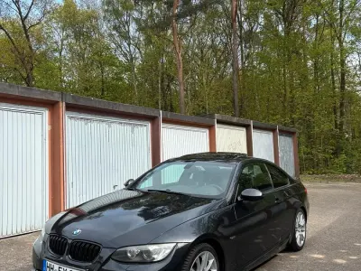 Gebraucht BMW 325 M Sport 197 PS (144 kW) 2009 Schwarz Coupé