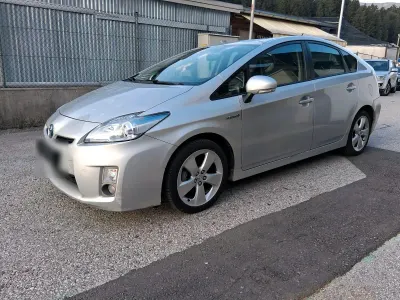 Gebraucht Toyota Prius 99 PS (72 kW) 2010 Grau Kleinwagen