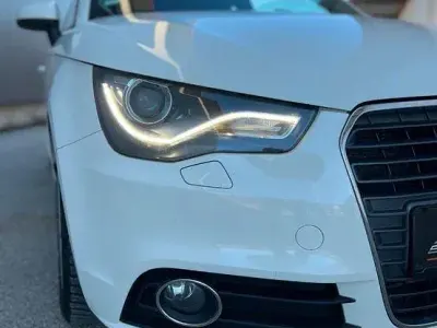 Usata Audi A1 Attraction 90 CV (66 kW) 2012 Bianco Utilitaria