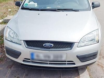 Occasion Ford Focus 80 PK (58 kW) 2005 Grijs Sedan