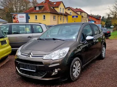 Używany Citroën C3 SELECTION 68 KM (50 kW) 2013 Brązowy Sedan/Limuzyna