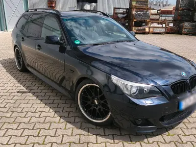 Usado BMW 530 M Sport 258 CV (189 kW) 2006 Azul Familiar