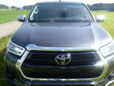 Gebraucht Toyota HiLux 204 PS (150 kW) 2021 Grau Pickup