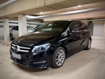 Gebraucht Mercedes B200 136 PS (100 kW) 2015 Schwarz Kleinwagen