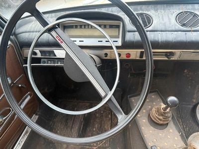 Second-hand Lada 2101 50 CP (36 kW) 1973 Alb Berlinǎ