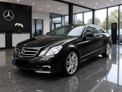 Gebraucht Mercedes E500 AMG 387 PS (284 kW) 2011 Schwarz Coupé