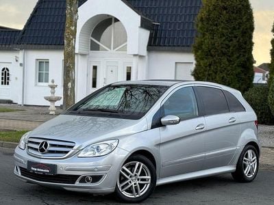 Gebraucht Mercedes B200 140 PS (102 kW) 2007 Silber Van / Kleinbus