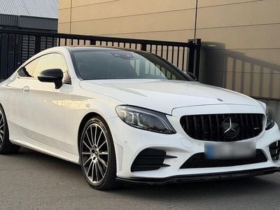 Usata Mercedes C300 AMG line 258 CV (189 kW) 2022 Bianco Coupé