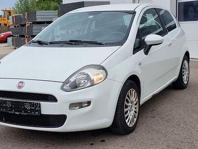Gebraucht Fiat Punto Pop 69 PS (50 kW) 2014 Weiß Kleinwagen