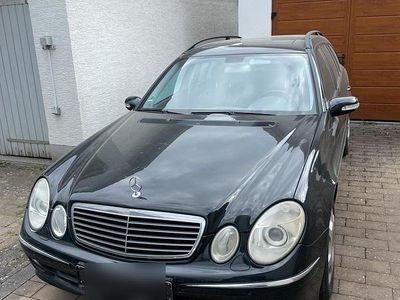 Mercedes E320
