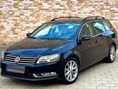 Gebraucht VW Passat 140 PS (102 kW) 2012 Schwarz Kombi