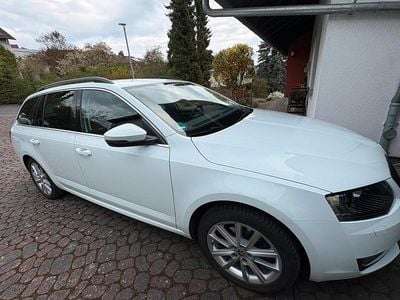 Usata Skoda Octavia Style 150 CV (110 kW) 2016 Bianco Utilitaria
