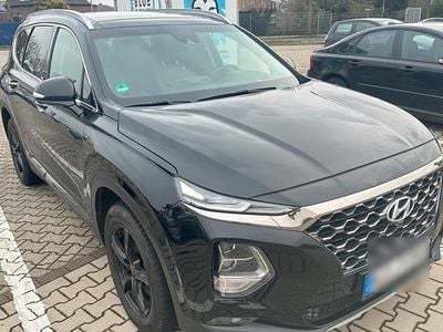 Gebraucht Hyundai Santa Fe 200 PS (147 kW) 2020 Schwarz SUV