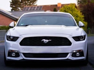 Gebraucht Ford Mustang 317 PS (233 kW) 2016 Weiß Coupé