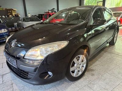 Usado Renault Mégane Dynamique 110 HP (80 kW) 2009 Preto Sedan