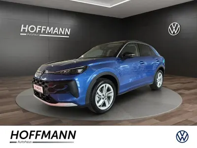 Second-hand VW T-Roc Life 150 CP (110 kW) 2026 Albastru SUV