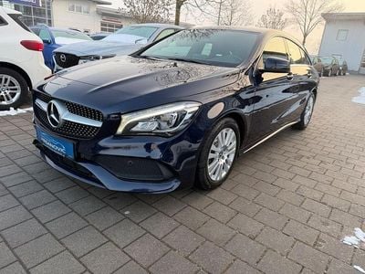 Gebraucht Mercedes CLA180 Shooting Brake AMG 109 PS (80 kW) 2017 Blau Kombi