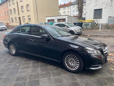Mercedes E200