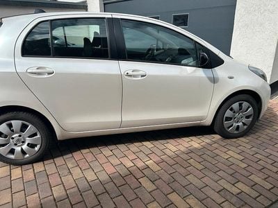 Gebraucht Toyota Yaris 87 PS (63 kW) 2008 Schwarz Kleinwagen