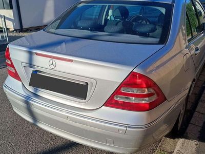 Mercedes C180