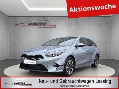 Neu Kia Ceed Sportswagon Gold 101 PS (74 kW) 2026 Silber Kombi