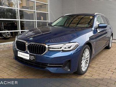 Gebraucht BMW 530e Efficient Dynamics 292 PS (214 kW) 2022 Phytonicblau Kombi