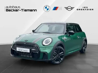 Gebraucht Mini John Cooper Works 136 PS (100 kW) 2023 British racing green Kleinwagen